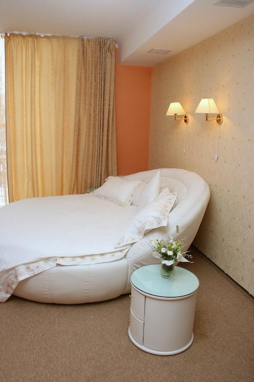 Premier Hotel Shafran Sumy Eksteriør billede
