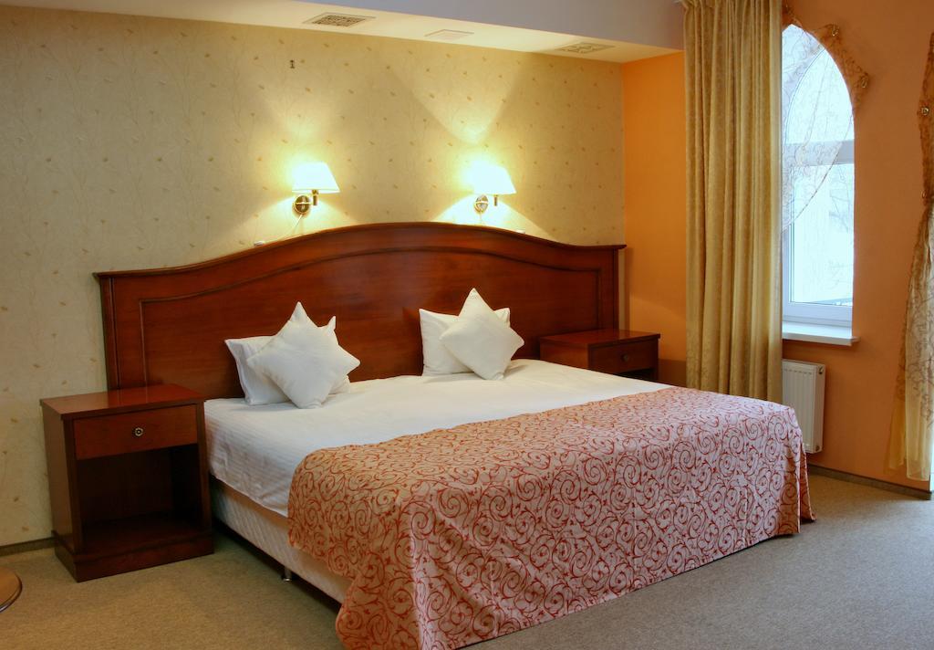 Premier Hotel Shafran Sumy Værelse billede