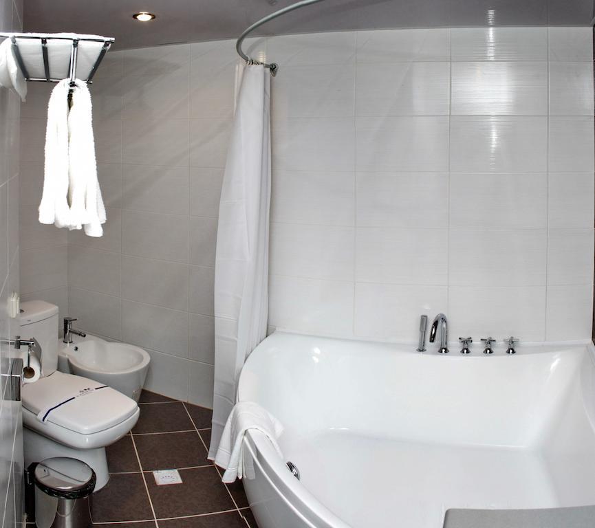 Premier Hotel Shafran Sumy Værelse billede