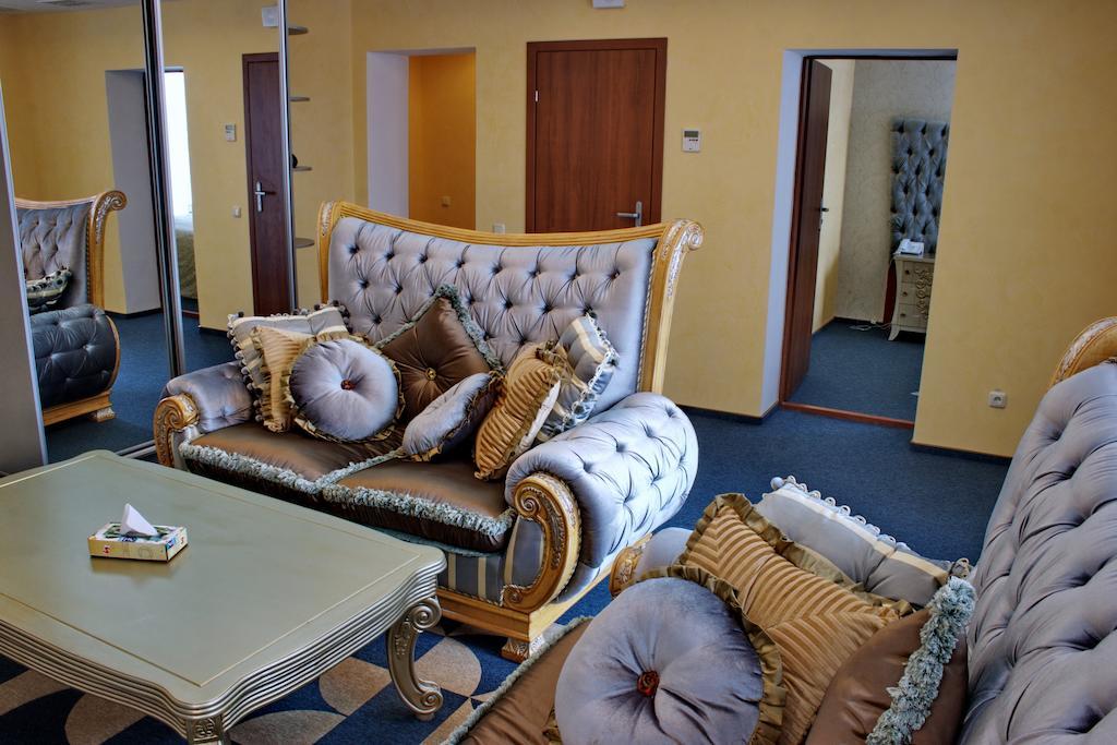 Premier Hotel Shafran Sumy Værelse billede