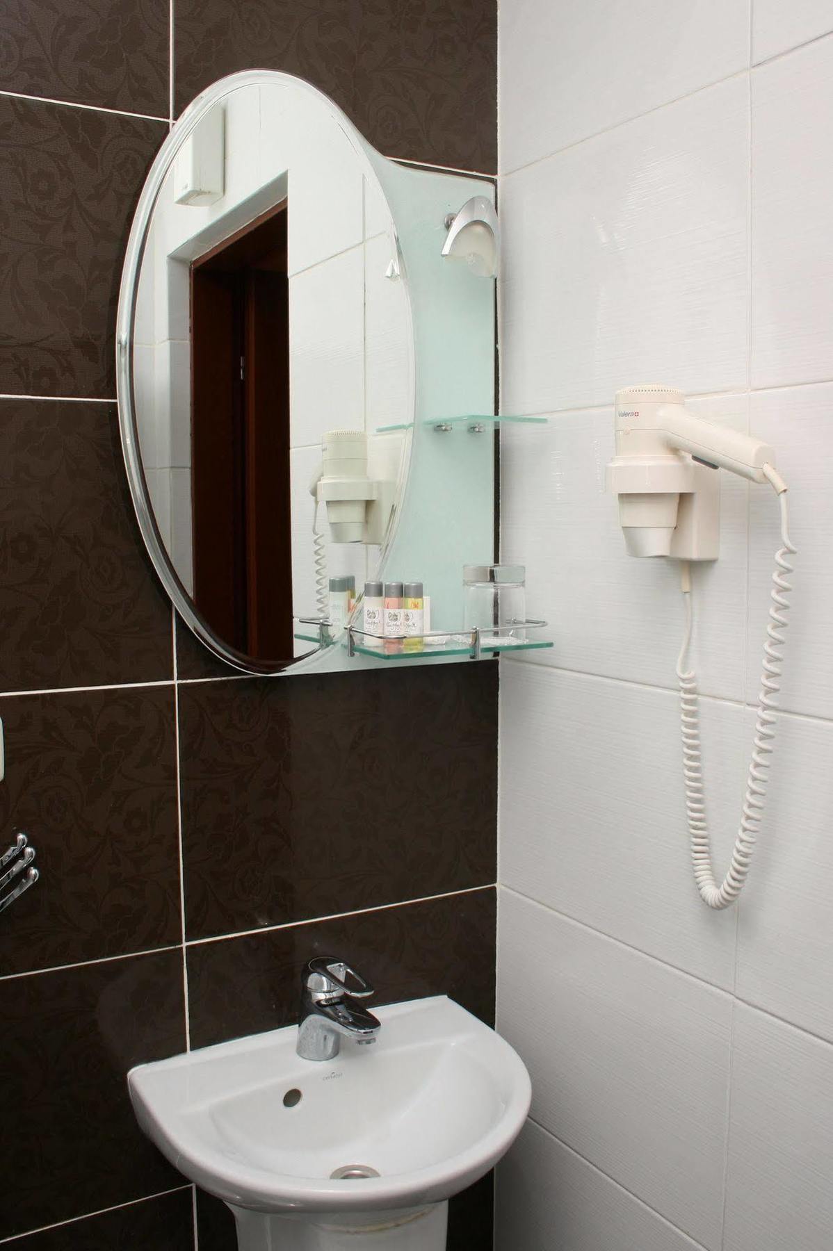 Premier Hotel Shafran Sumy Eksteriør billede